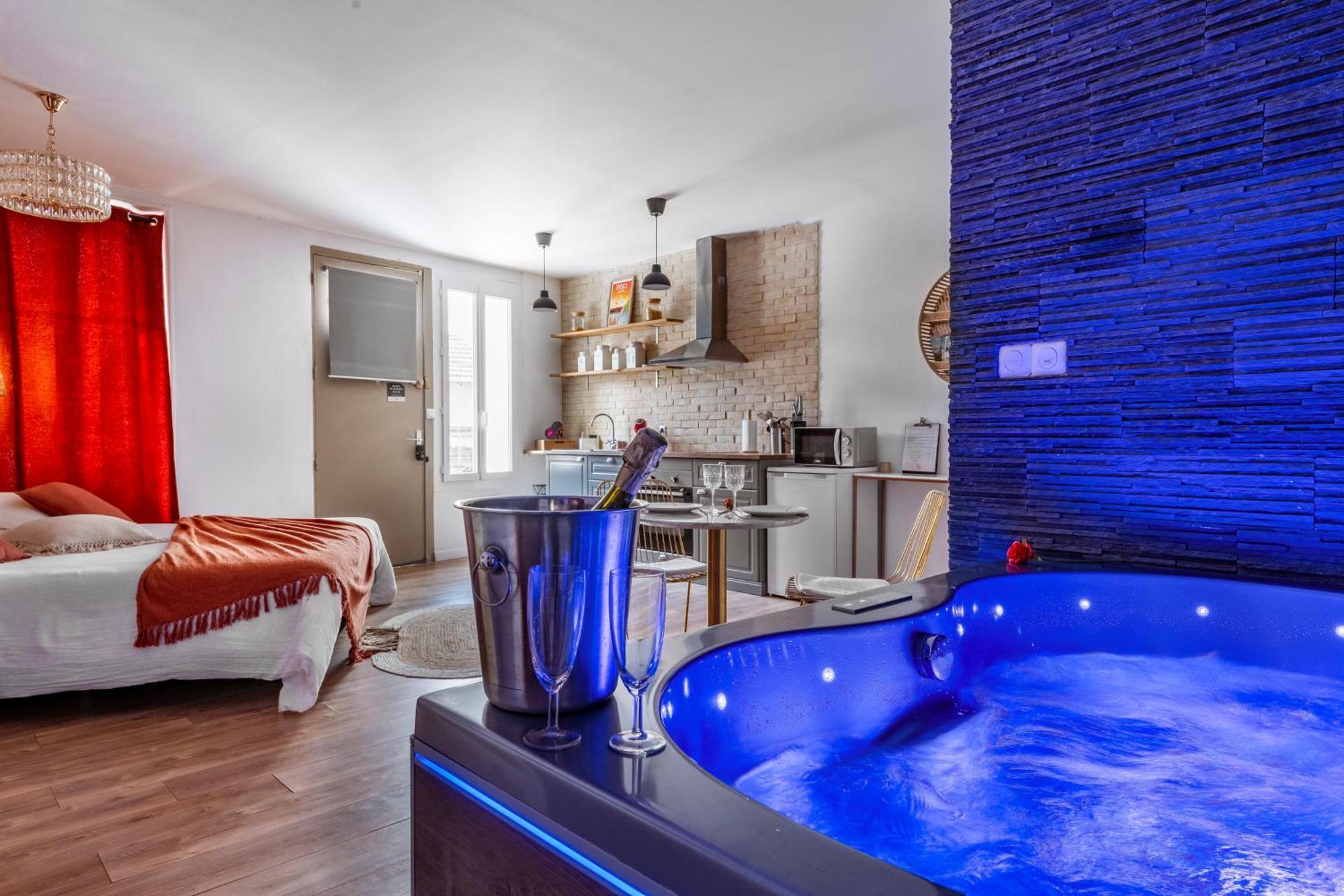 Loft Romantique - Spa Privatif - Spa Noctambulles Hyeres Exterior photo